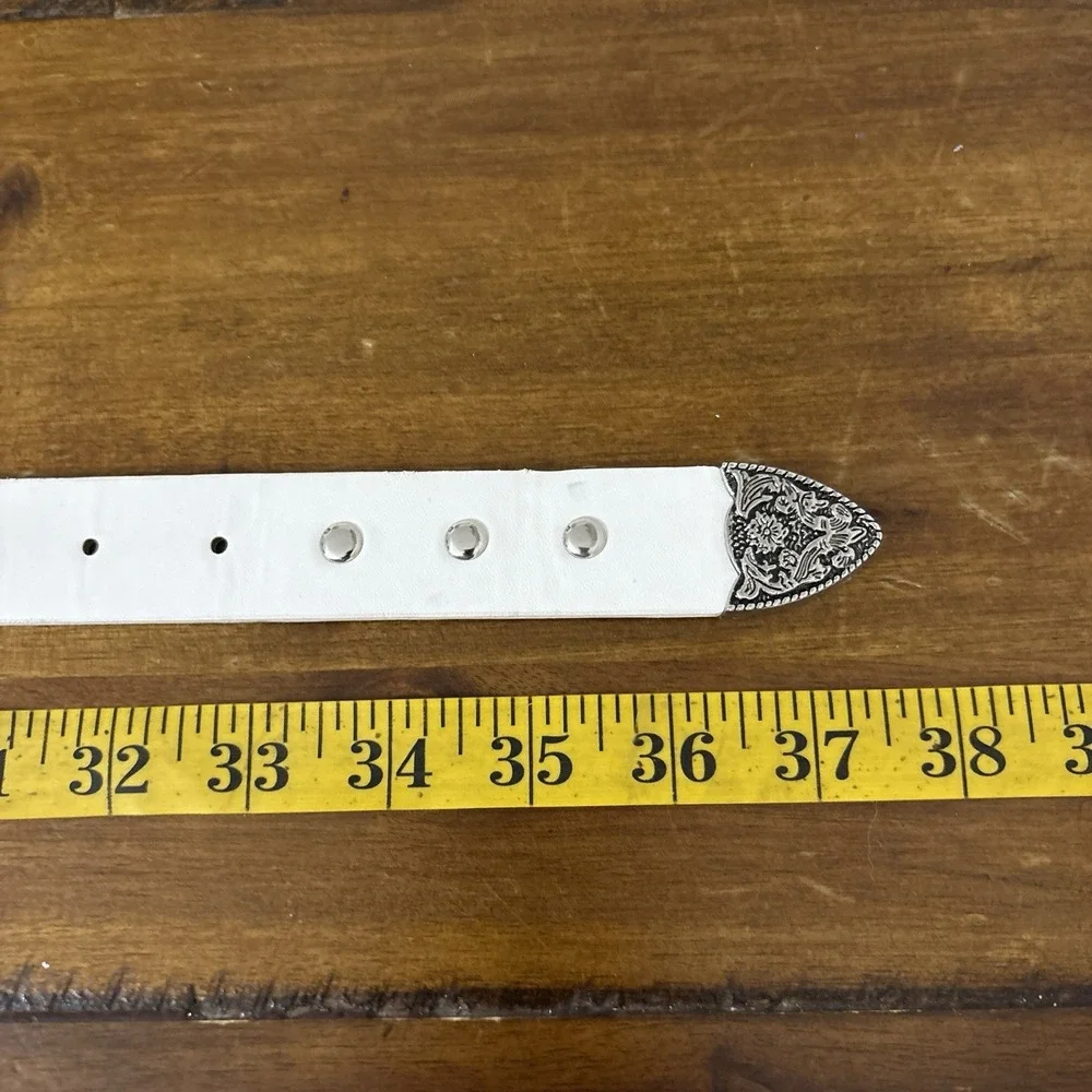 Women's White Western Belt Silver Engraved Buckle Studded Cowgirl Rodeo Y2K